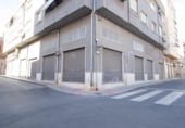 500m² commercial premises for sale in Elda, photo