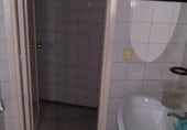 129m² commercial premises for sale in León, in the area of San Claudio, Avenida Marqueses de San Isidro photo