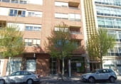 129m² commercial premises for sale in León, in the area of San Claudio, Avenida Marqueses de San Isidro photo
