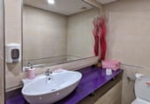 160m² commercial premises for sale in Santander, Calle Cuesta photo