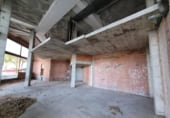 Local comercial en venta con 271m² en Figueras, Carrer Verdera foto