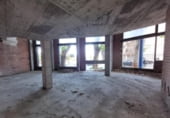 Local comercial en venta con 271m² en Figueras, Carrer Verdera foto