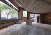 Local comercial en venta con 271m² en Figueras, Carrer Verdera foto