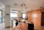 445m² commercial premises for sale in Ponferrada, Avenida Reyes Católicos photo