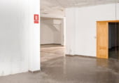 Local comercial en venta con 353m² en Albacete, en la zona de San Antonio Abad, calle guadalajara, 02001 foto