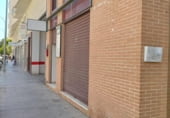 Local comercial en venta con 140m² en Orihuela, Calle del Sol foto