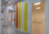 Local comercial en venta con 100m² en Manresa, en la zona de Poble Nou, Carrer de Mossèn Serapi Farré foto