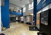 Local comercial en venta con 108m² en Campiello, Avenida Alcalde José Fernandín foto