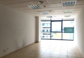 Oficina en venta con 53m² en Sevilla, en la zona de Barriada Pino Montano, Calle Parque de Despeñaperros foto