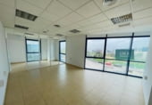 Oficina en venta con 62m² en Sevilla, en la zona de Barriada Pino Montano, Carretera de Sevilla a Brenes foto