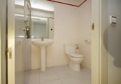 Local comercial en venta con 268m² en Valdemoro, Calle Doctor Barraquer foto
