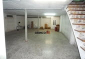 Local comercial en venta con 225m² en Onteniente, Calle Alcalde Paco Montes foto