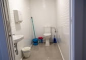 Local comercial en venta con 138m² en Ahigal, Travesía Santa Marina foto