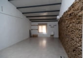 Local comercial en venta con 138m² en Ahigal, Travesía Santa Marina foto