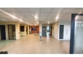 625m² building industrial for sale in Vidreres, Carrer de Maçanet photo