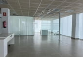 142m² office for sale in Murcia, in the area of The Peace, Calle Condomina photo