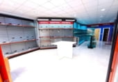 Local comercial
en venda amb llogaters
amb 115m² a Valdepeñas, Calle Pintor Mendoza foto