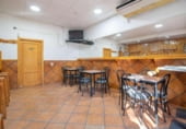 Restaurante en venta con 130m² en Granada, en la zona de Joaquina Eguaras Norte, Calle Iznájar foto