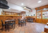 Restaurante en venta con 130m² en Granada, en la zona de Joaquina Eguaras Norte, Calle Iznájar foto