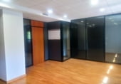 82m² office for sale in Cáceres, Calle Maluquer photo