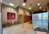 449m² salle de sport pour vente à Malaga, dans le quartier de Tiro de Pichón, Calle Alfarnate photo