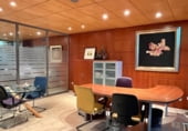 449m² salle de sport pour vente à Malaga, dans le quartier de Tiro de Pichón, Calle Alfarnate photo