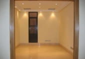 176m² commercial premises for sale in Valladolid, in the area of Battles, Calle Lepanto photo