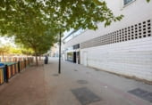 143m² locaux commerciaux pour vente à Grenade, Calle Vicente Blasco Ibáñez photo