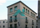 Edificio en venta con 950m² en Cáceres, en la zona de San Juan, Calle Parras foto