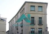 Edificio en venta con 950m² en Cáceres, en la zona de San Juan, Calle Parras foto