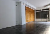 Local comercial
en venda
amb 130m² a Torrellano, Calle Vendimia foto