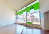 230m² commercial premises for sale in Vigo, in the area of Sárdoma, photo