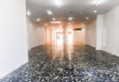 Local comercial en venta con 248m² en Sabadell, Carrer de Latorre foto