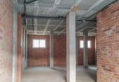 86m² commercial premises for sale in Olesa de Montserrat, Carrer de Lluís Puigjaner photo