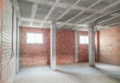 86m² commercial premises for sale in Olesa de Montserrat, Carrer de Lluís Puigjaner photo