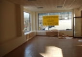 78m² locaux commerciaux pour vente à Cáceres, dans le quartier de Saint Jean, Calle Sánchez photo