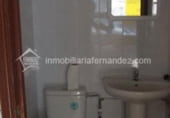 78m² locaux commerciaux pour vente à Cáceres, dans le quartier de Saint Jean, Calle Sánchez photo