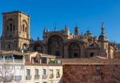 343m² building for sale in Granada, in the area of San Jerónimo Neighborhood, Calle Candiota photo