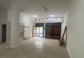 Local comercial en venta con 120m² en Realejo Bajo, Calle Reyes Católicos foto