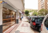 90m² commercial premises for sale in Granada, Calle San Ignacio photo