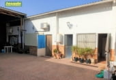 Local comercial en venta con 320m² en Villafranca de Córdoba, A-421 foto
