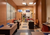 Local comercial en venta con 592m² en Madrid, en la zona de Pacífico, Calle de Juan de Urbieta foto