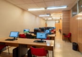 Local comercial en venta con 592m² en Madrid, en la zona de Pacífico, Calle de Juan de Urbieta foto
