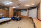 Local comercial en venta con 592m² en Madrid, en la zona de Pacífico, Calle de Juan de Urbieta foto