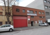 Local comercial Industrial
en venda
amb 1553m² a Madrid, a la zona de Casc Històric de Vallecas, Calle de González Dávila foto