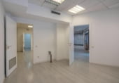 Local comercial en venta con 100m² en Manresa, en la zona de Poble Nou, Carrer València foto