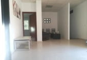 150m² commercial premises for sale in Cáceres, in the area of Aldea Moret Industrial, Calle Malpartida de Cáceres photo
