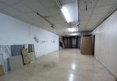 Local comercial en venta con 210m² en Barberà del Vallès, Carrer de Pere Sanfeliu foto