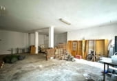 Local comercial en venta con 179m² en Armilla, avd. ogijares foto