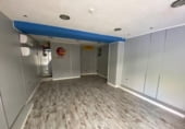 Local comercial en venta con 34m² en Madrid, en la zona de Santa Eugenia, Calle de Puentelarra foto